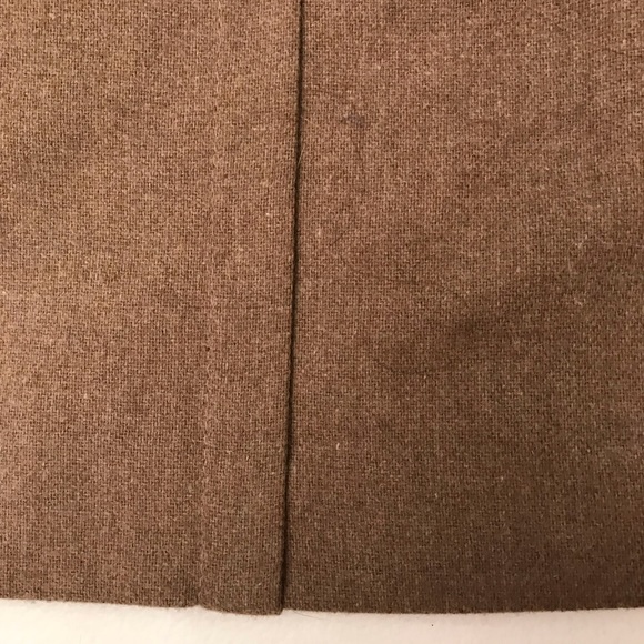 College Town Classic Tan Wool Skirt - Like New! - Picture 8 of 15